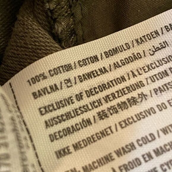 Abercrombie & Fitch size 25 army green shorts midrise - Picture 6 of 7